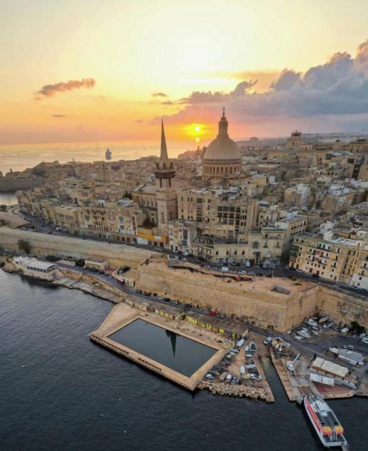 Ewa Apt - 3-Bedrooms Apt Near Sliema - St Julians Seafront Gzira 外观 照片