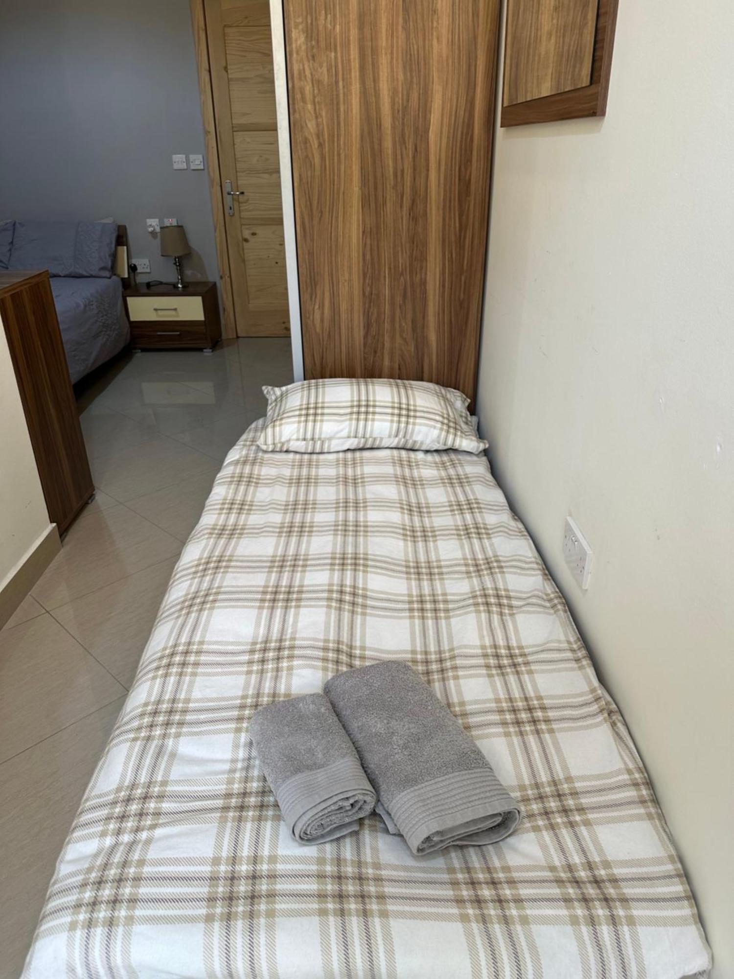 Ewa Apt - 3-Bedrooms Apt Near Sliema - St Julians Seafront Gzira 外观 照片